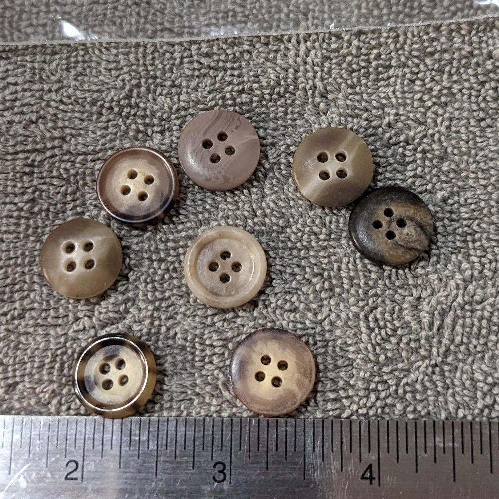 BUTTONS Round Brown Wooden Appearance with Ridge on the Outside 4-holed 1/2" (8)